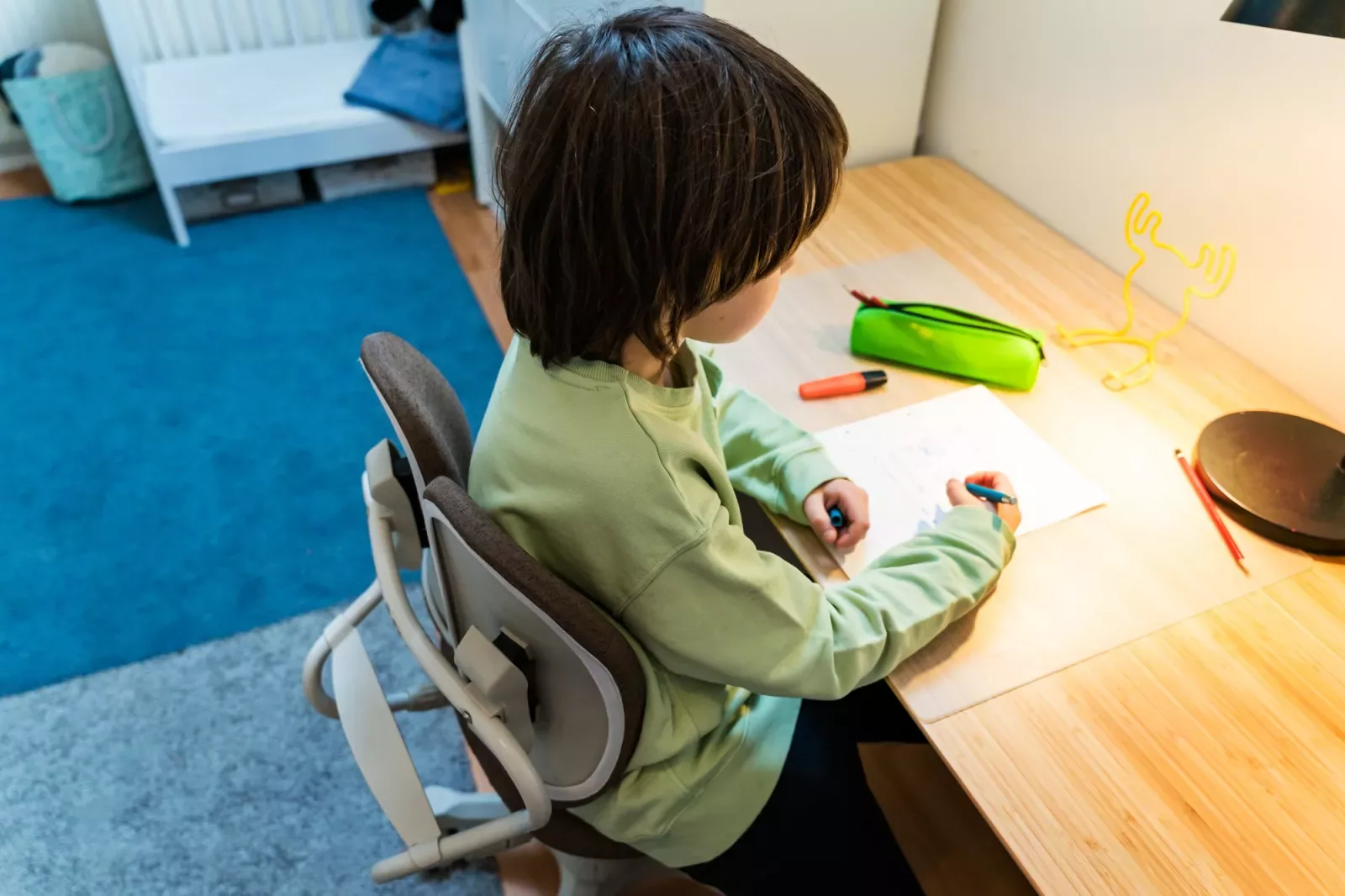 L’importance de l’assise et de la posture pour bien écrire